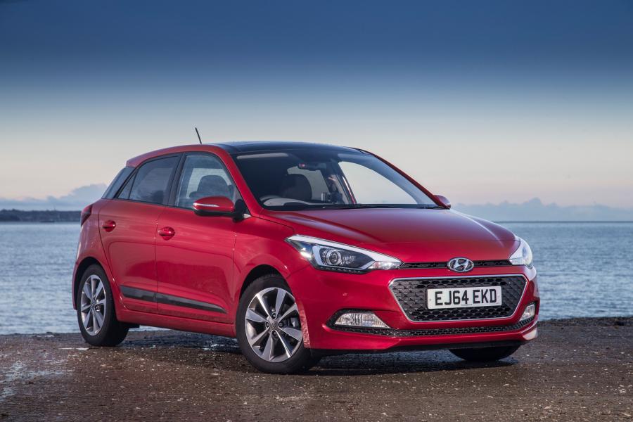  Hyundai i20 2015 года  (UK) (фото 2 из 24)